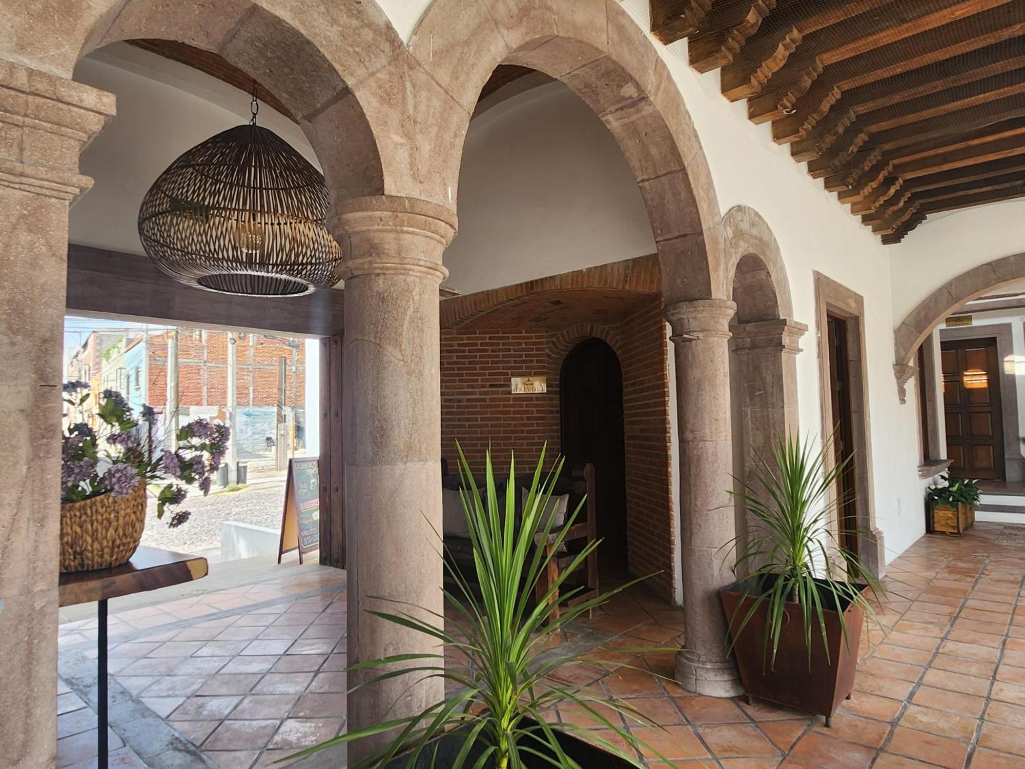Tres Fuentes Dickinson Hotel Boutique Сан Мигел де Аленде Екстериор снимка
